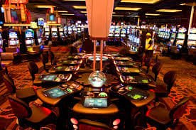 Dashboard meja live-dealer jointogel dengan pemain berkamera